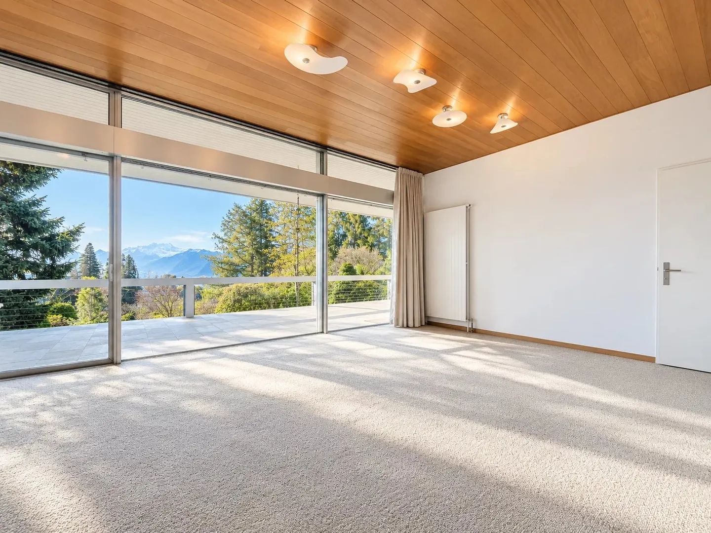 Elegante Villa mit Seeblick - Foto 9 von 13