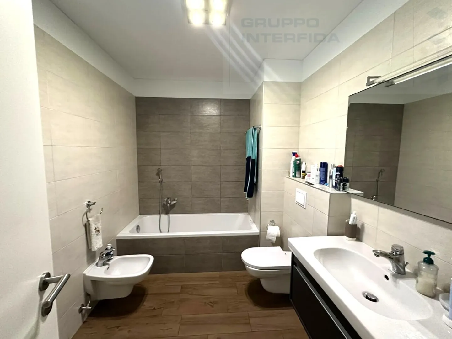 Spacious apartment with garden in exclusive residential complex - Photo 11 of 18