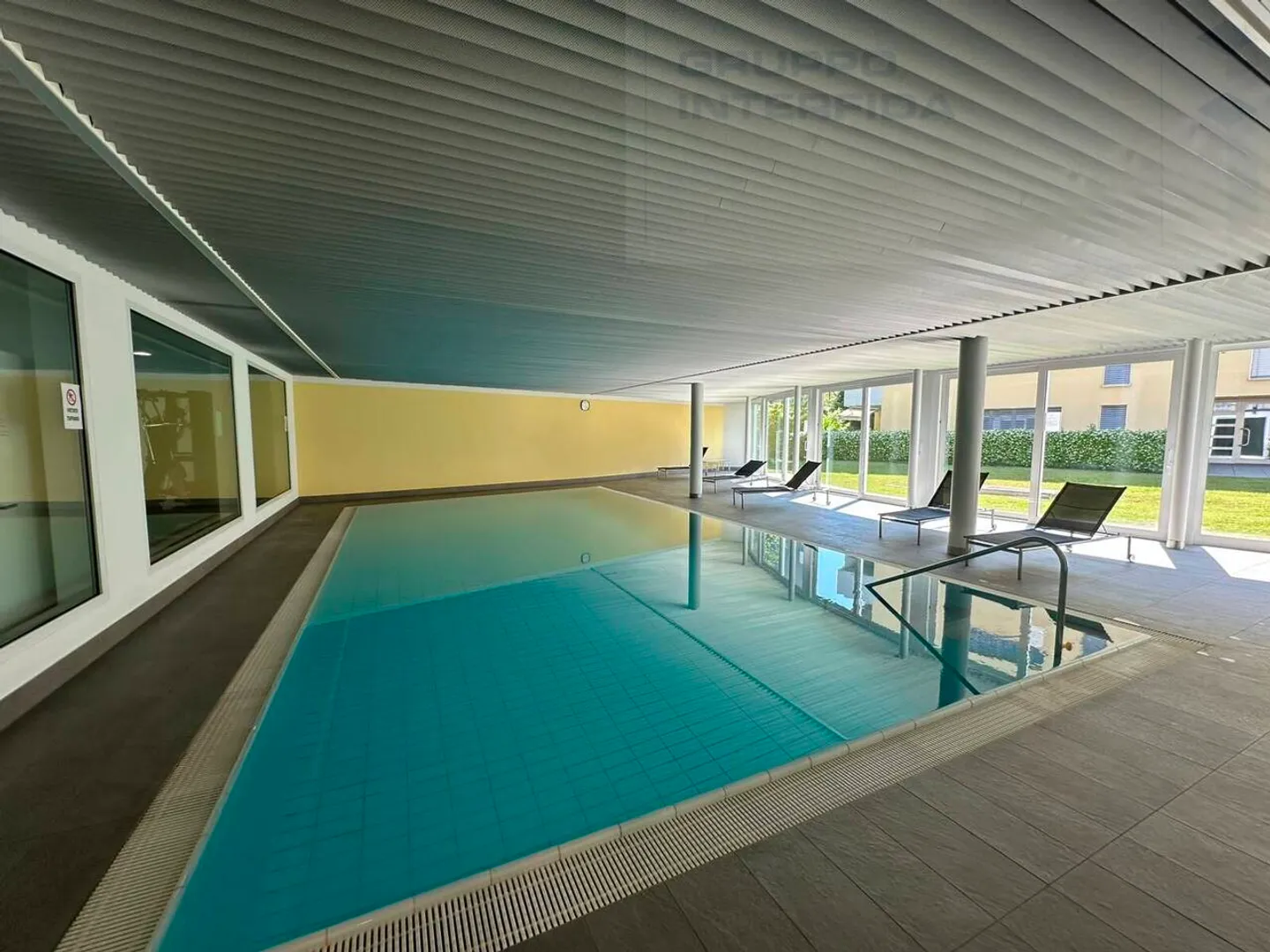 Spacious apartment with garden in exclusive residential complex - Photo 16 of 18