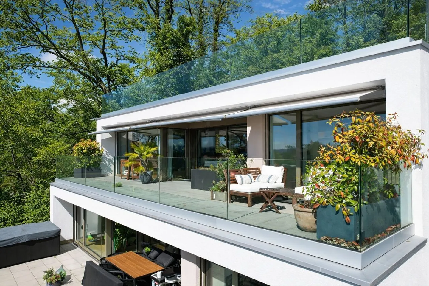 Luxe, emplacement et style de vie parfaitement combinés - Photo 3 sur 13