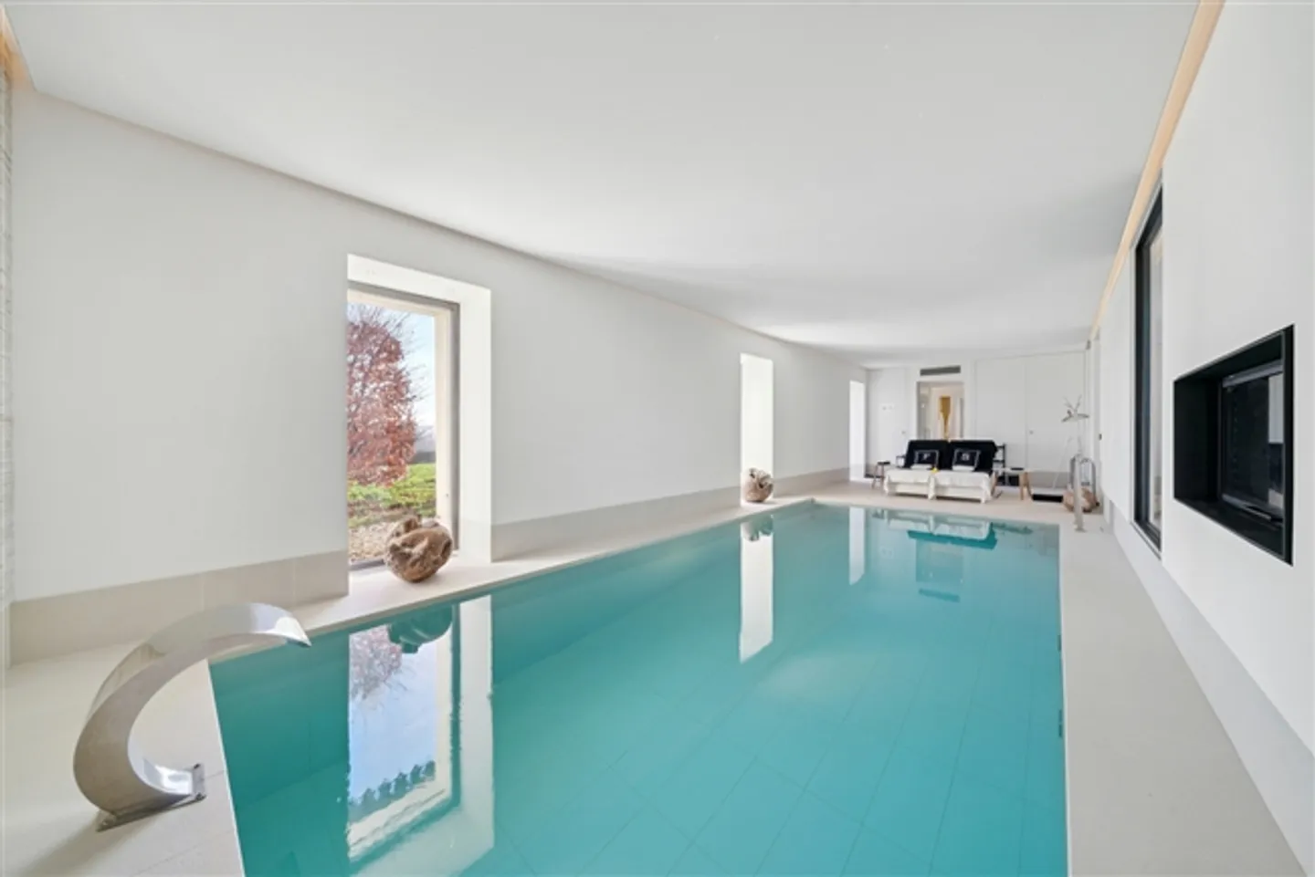 Absolute Luxury and Discretion Renovated Farmhouse with Indoor Spa - Photo 5 of 14