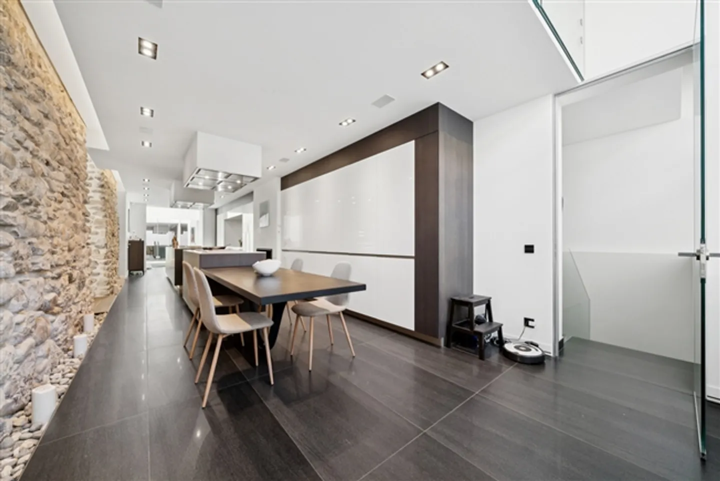 Absolute Luxury and Discretion Renovated Farmhouse with Indoor Spa - Photo 6 of 14