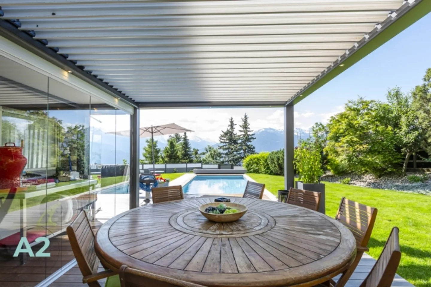 «LUXUSCHALET MIT 9 ZIMMERN, AUSSENPOOL UND JACUZZI» - Foto 3 von 20