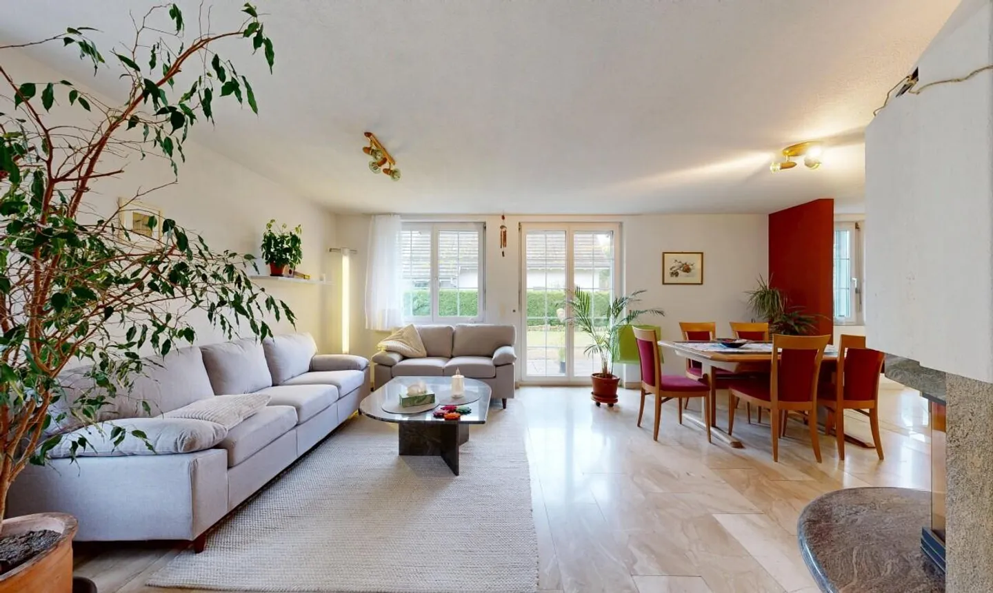 Freistehendes 5.5-Zimmer Einfamilienhaus in ruhiger Sackgasse - Foto 7 von 11