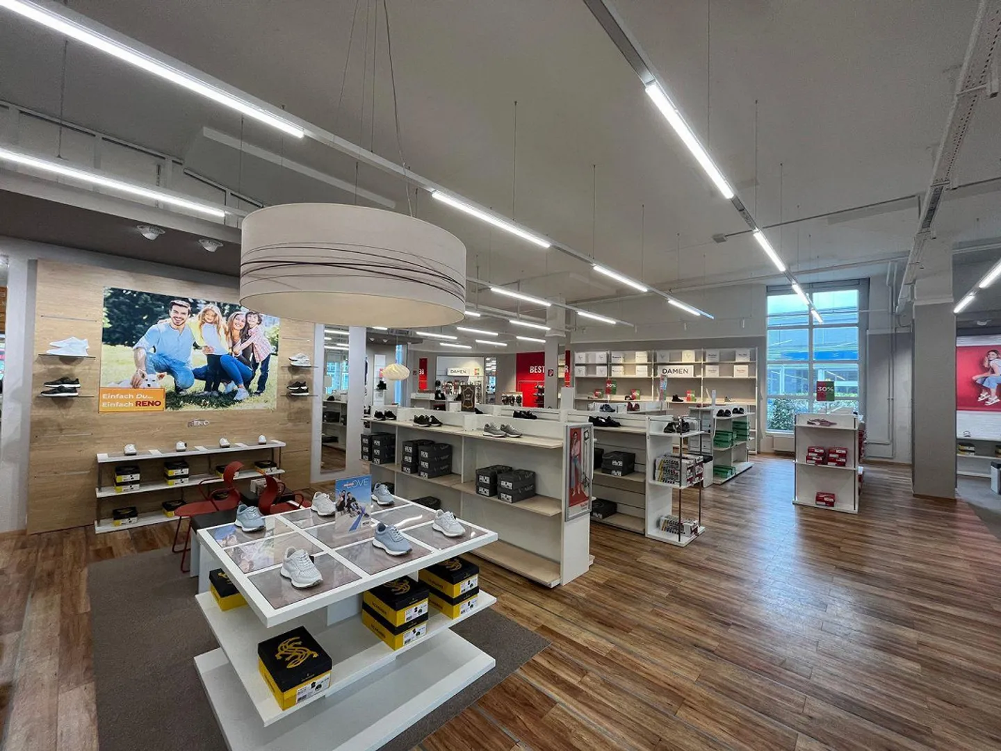 Spazio commerciale attraente nel centro trafficato di Dierikon, direttamente sull'autostrada - Foto 9 di 10