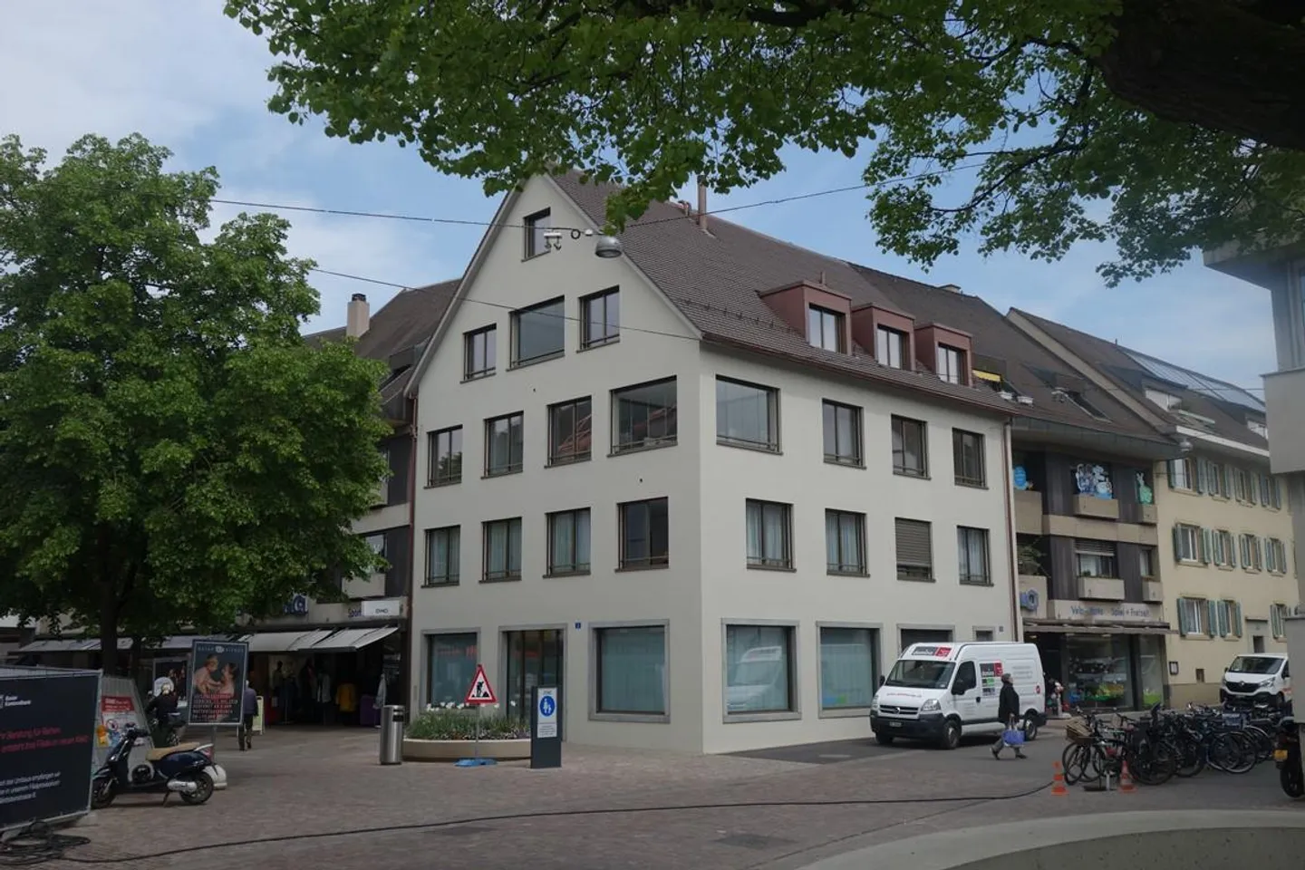 Moderne Dachwohnung mit ca. 182 m2 an gesuchter Wohnlage in Riehen/BS - Foto 1 von 15