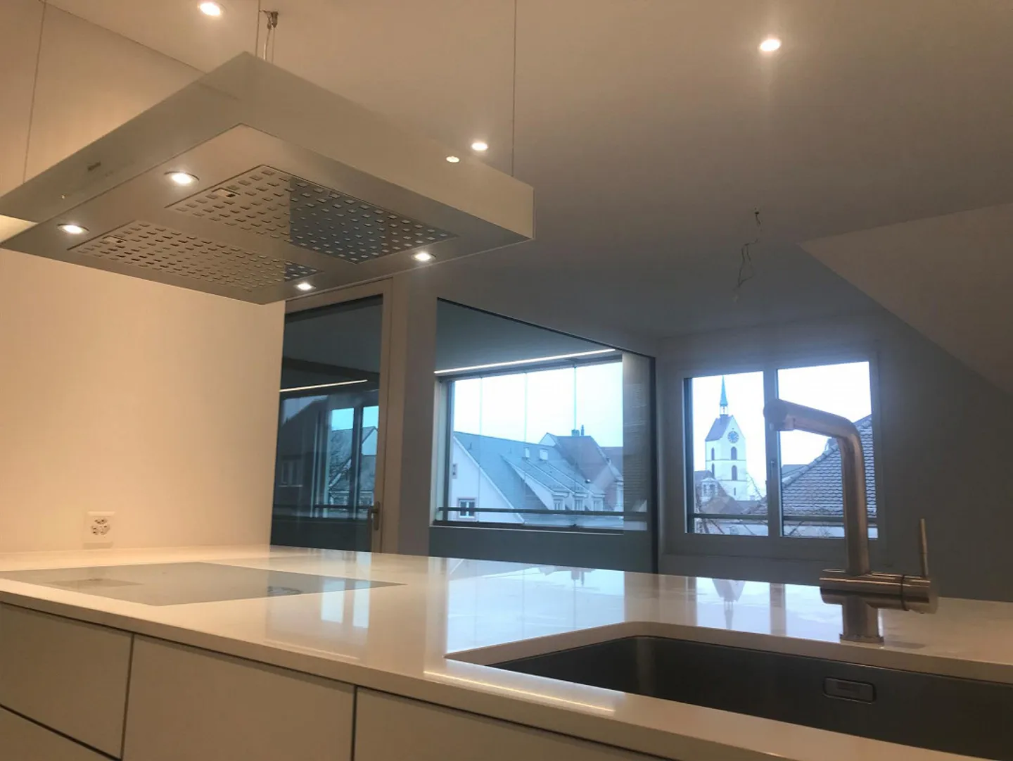 Moderne Dachwohnung mit ca. 182 m2 an gesuchter Wohnlage in Riehen/BS - Foto 5 von 15
