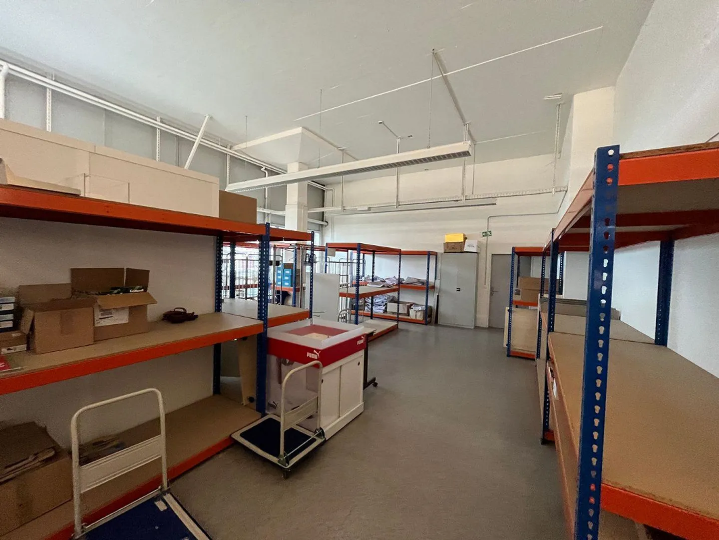 Spazio commerciale attraente nel centro trafficato di Dierikon, direttamente sull'autostrada - Foto 7 di 10