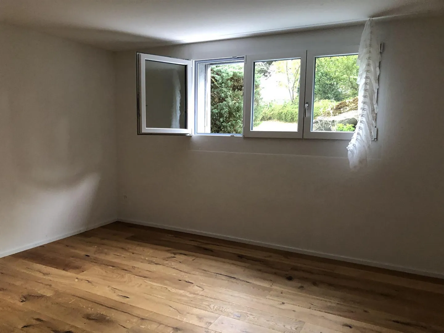 Special 2.5 Room Apartment - Photo 2 of 7