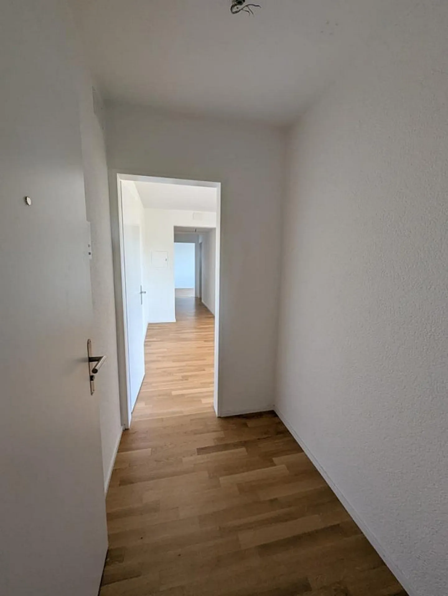 Moderne Wohnung mit Terrasse - Foto 8 von 11