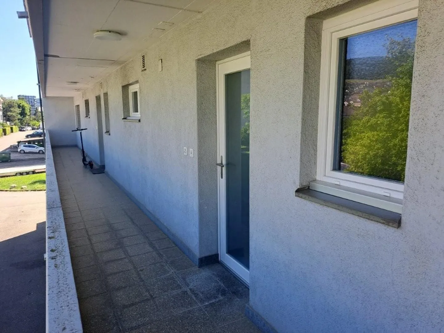 Are you looking for a renovated 52m3 large apartment with a big balcony? - Photo 1 of 13