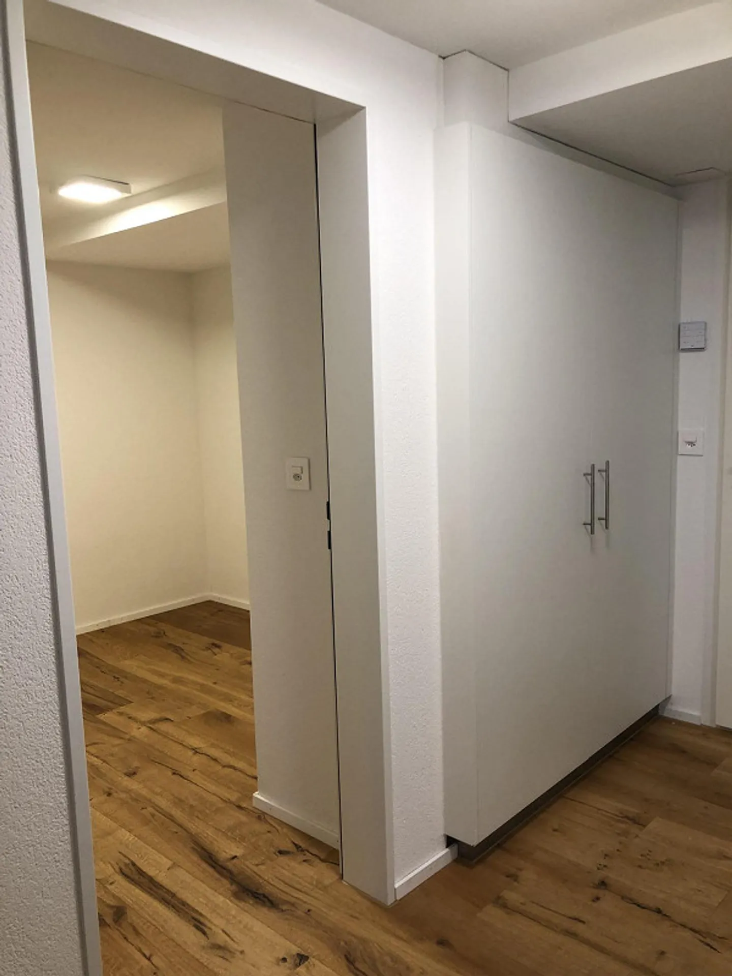Special 2.5 Room Apartment - Photo 6 of 7