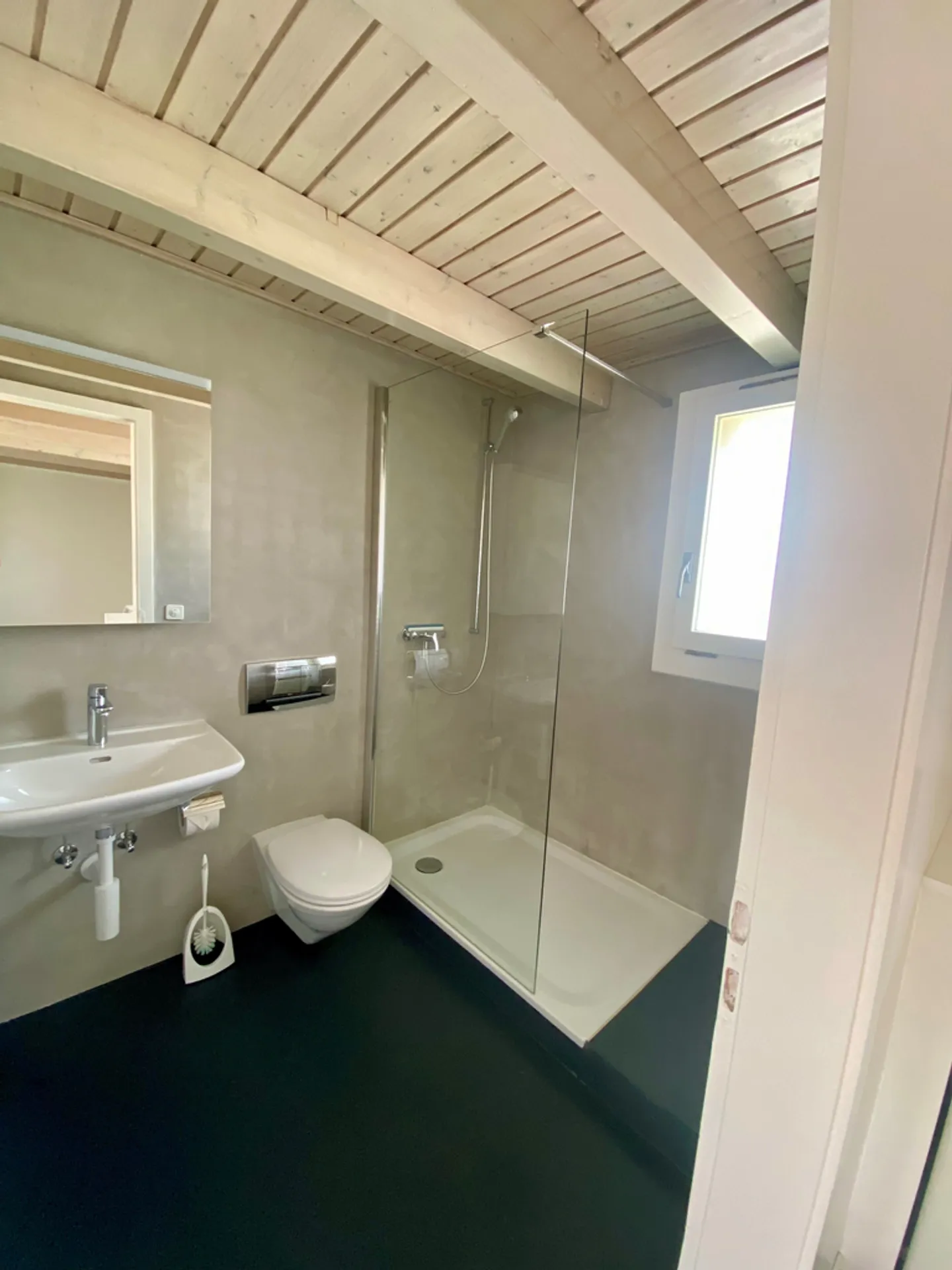Bel appartement avec dégagement sur le lac! - Photo 9 sur 12