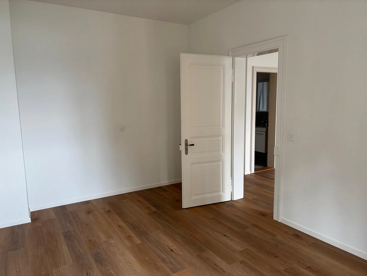 Il tuo moderno appartamento singolo vicino al lago - Foto 3 di 7