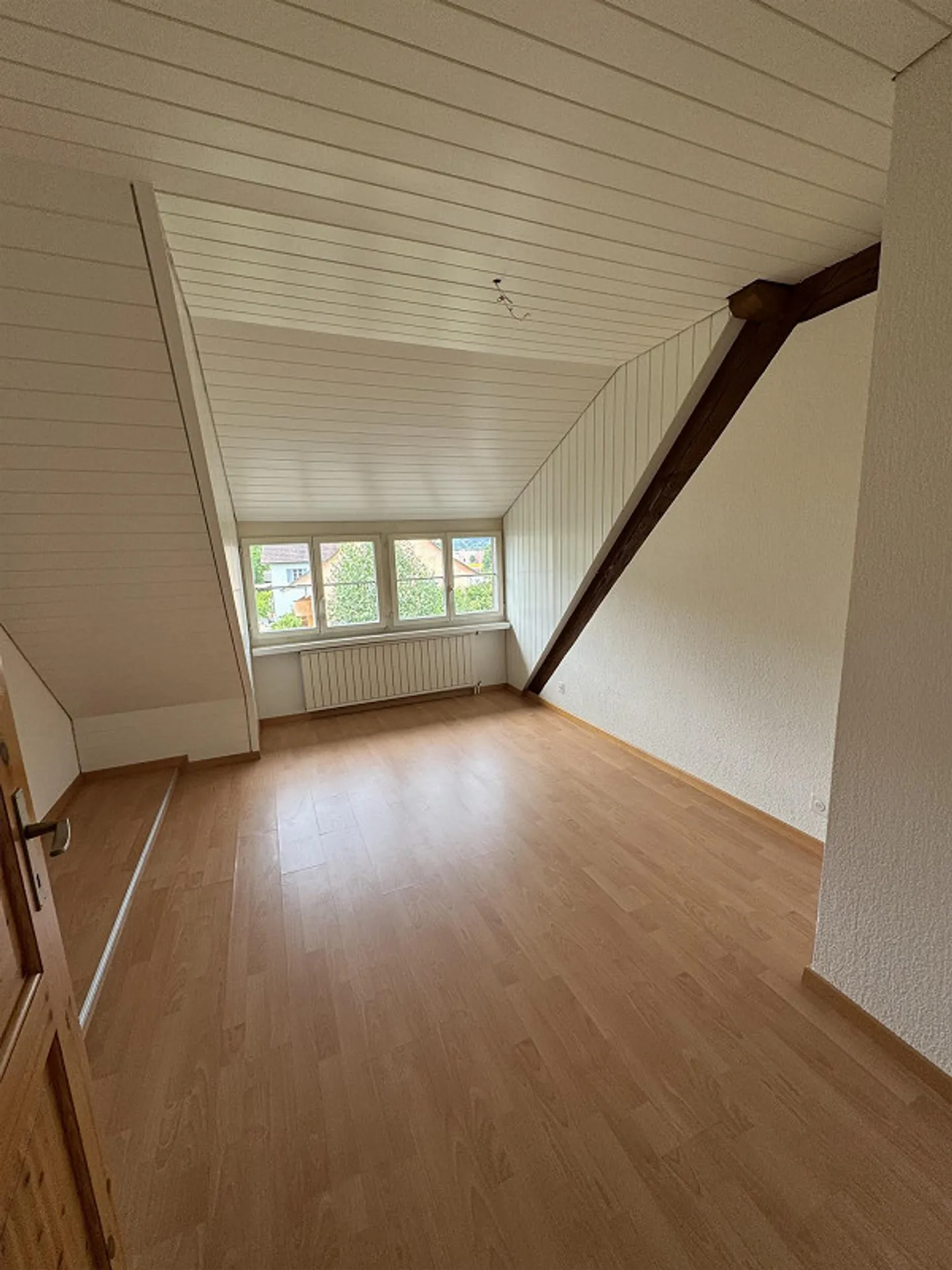 4-Zimmer-Dachwohnung mit Estrichzimmer - Foto 8 von 10