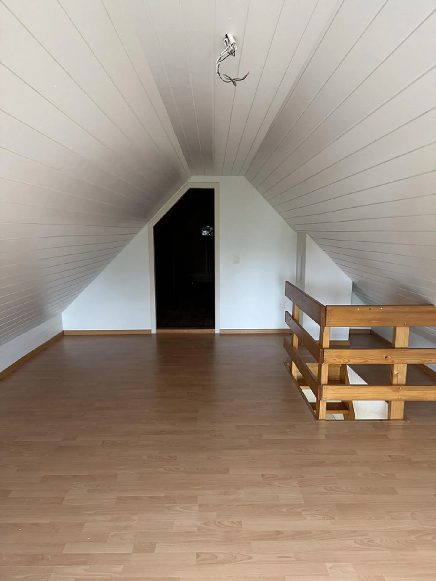4-Zimmer-Dachwohnung mit Estrichzimmer - Foto 9 von 10