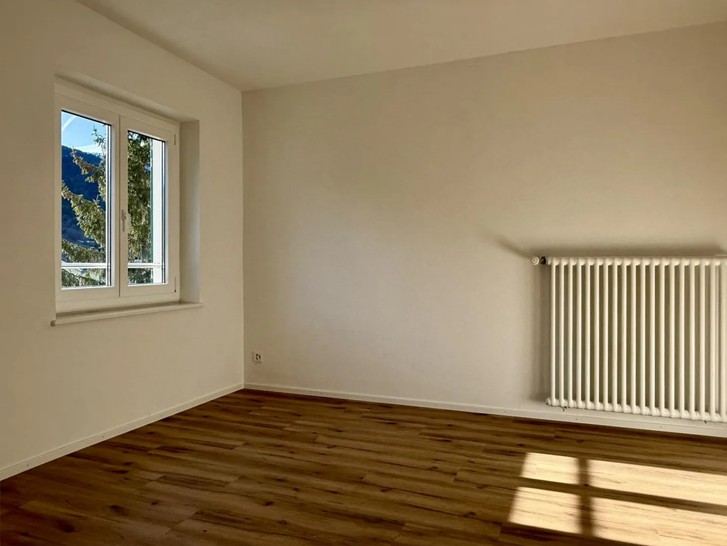 Penthouse 2.5 pièces élégant, nouvellement construit au cœur de Chur - Photo 6 sur 11