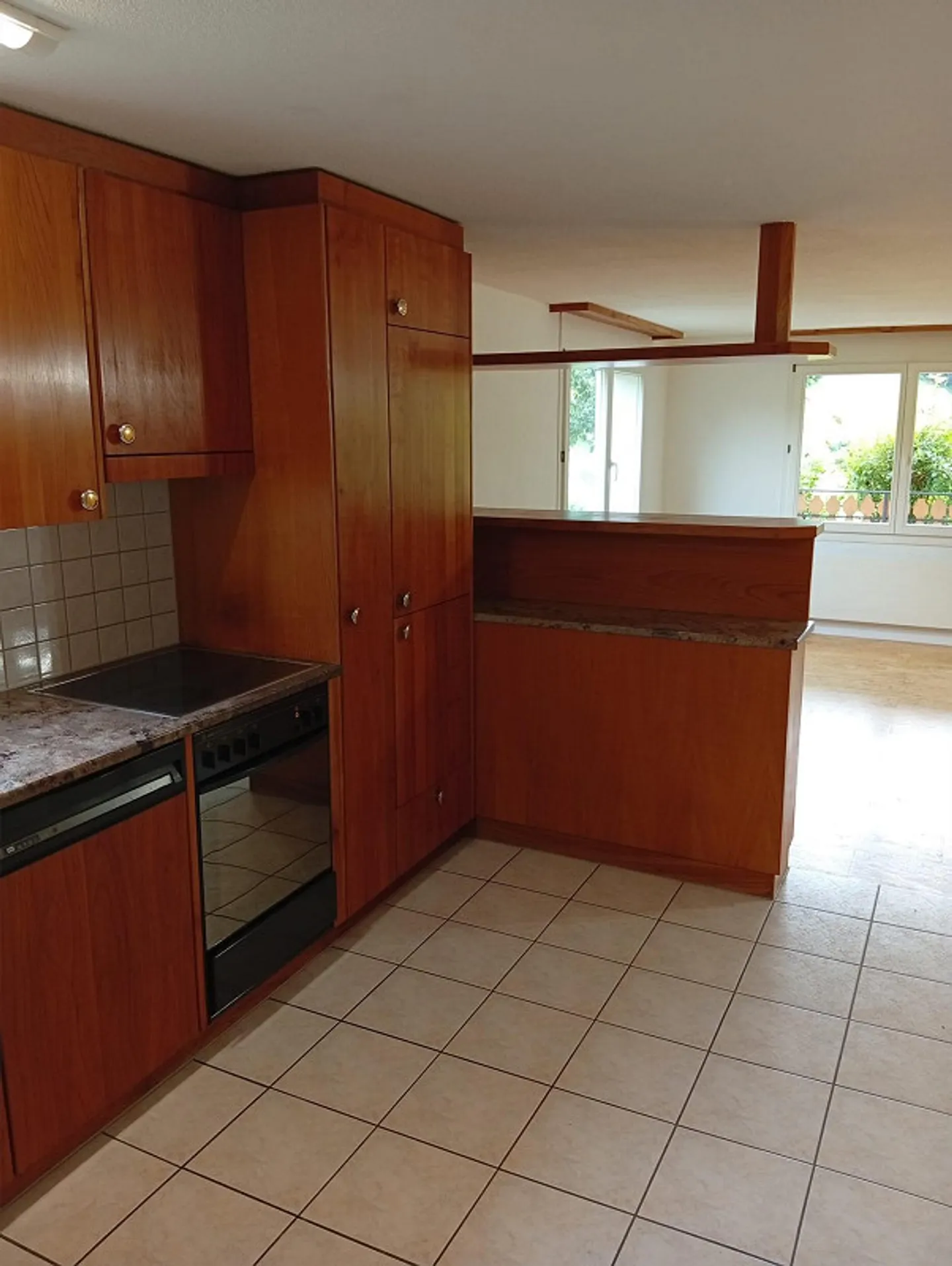 Studio spacieux dans un bon emplacement - Photo 4 sur 17
