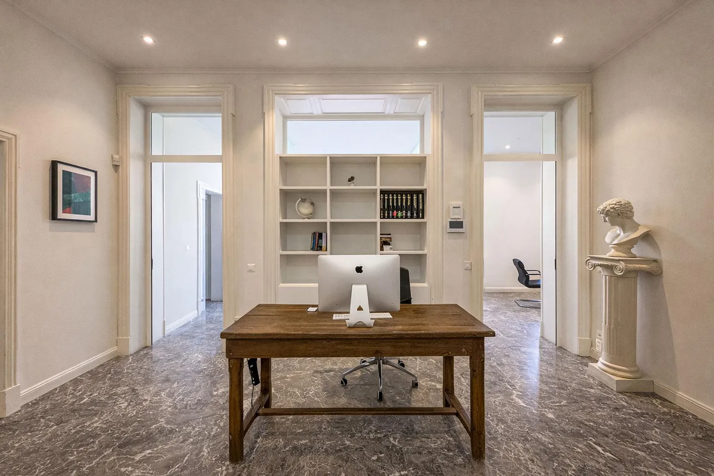 Prestigebüro in einer historischen Villa in Mendrisio - Foto 2 von 10