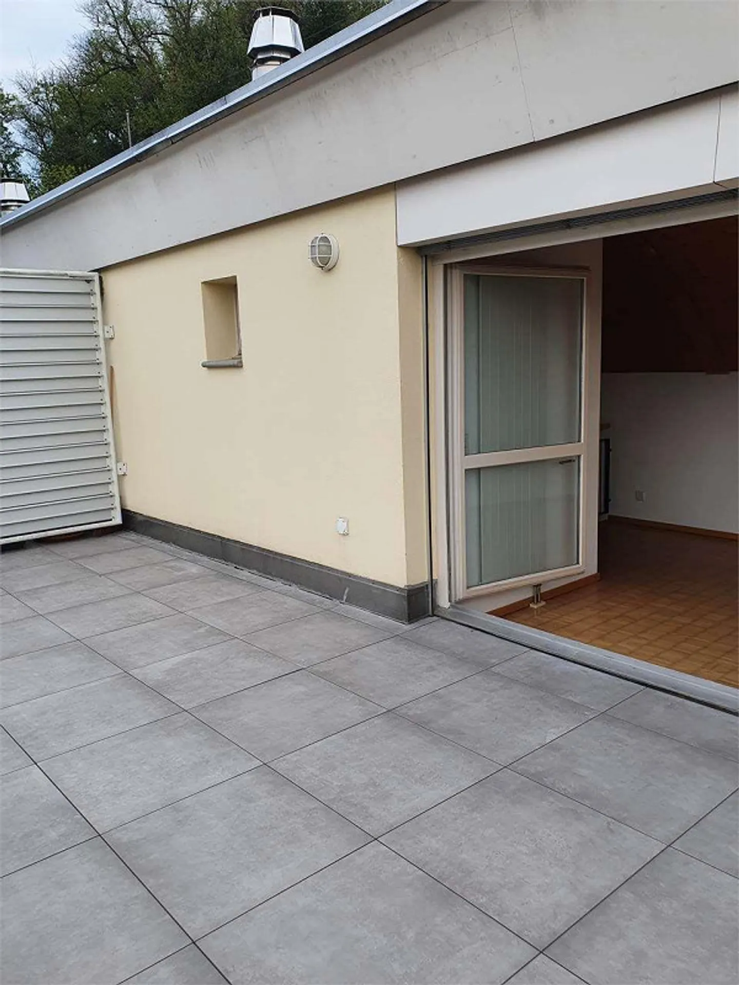 Stunning 3-Level Townhouse with Garden in Monteggio - Ponte - Photo 3 of 7