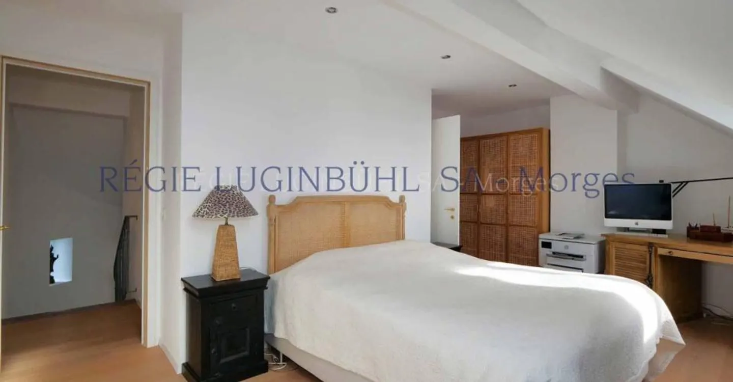 Charmante Villa mit Seeblick - Foto 6 von 11