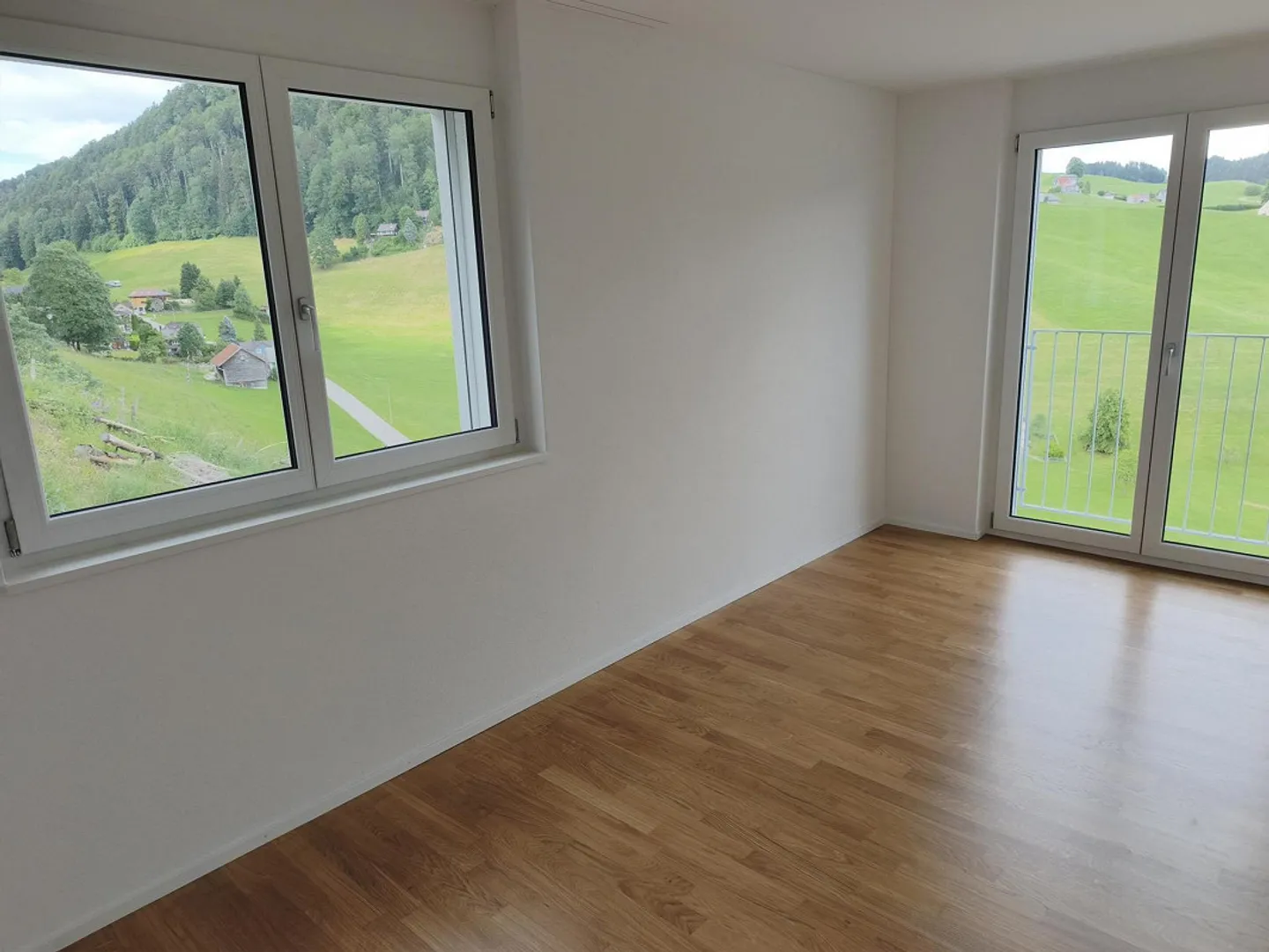 Maison de coin 6.5 pièces neuve avec vue à Dicken SG - Photo 7 sur 26