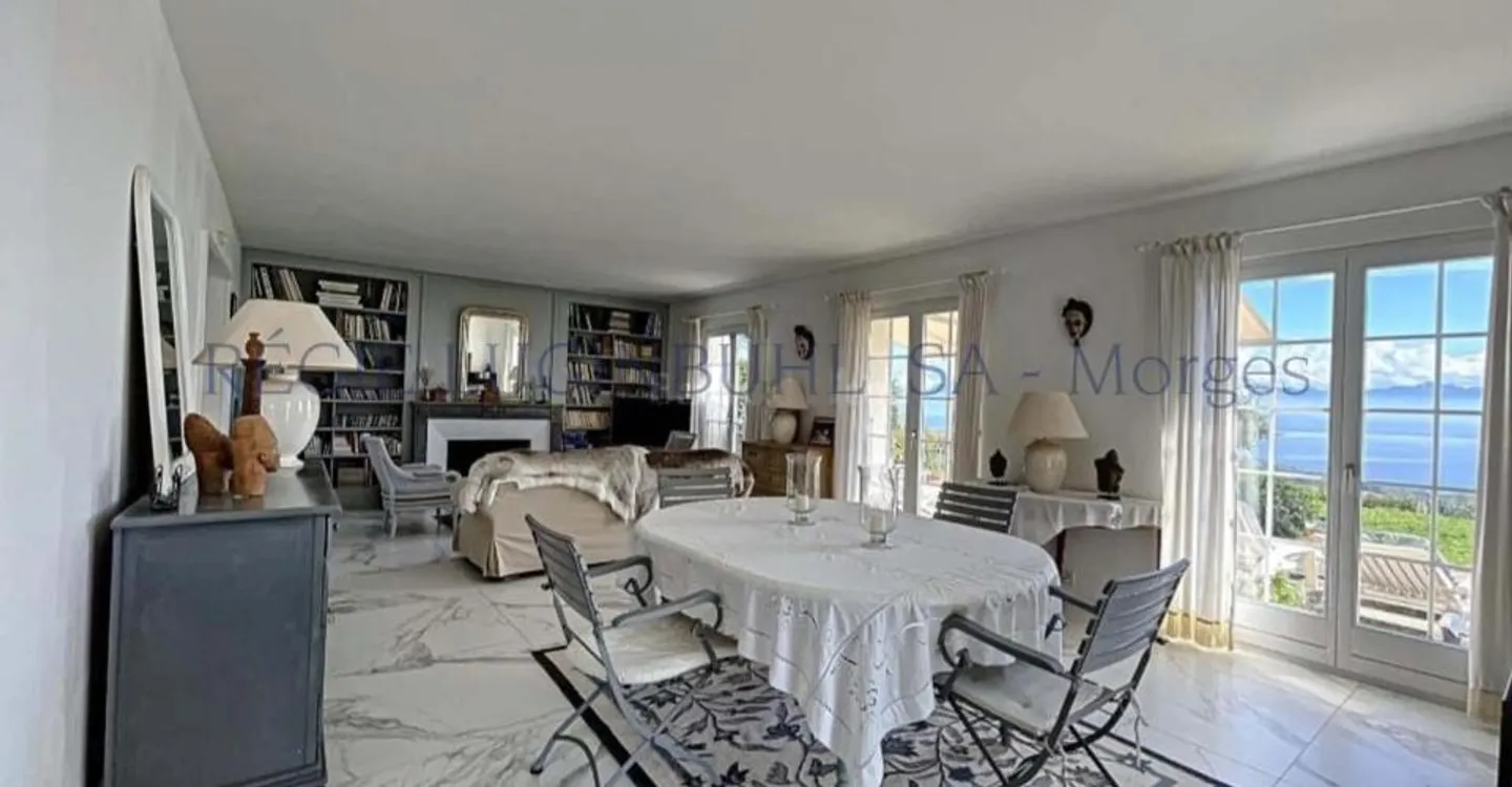 Charmante Villa mit Seeblick - Foto 8 von 11