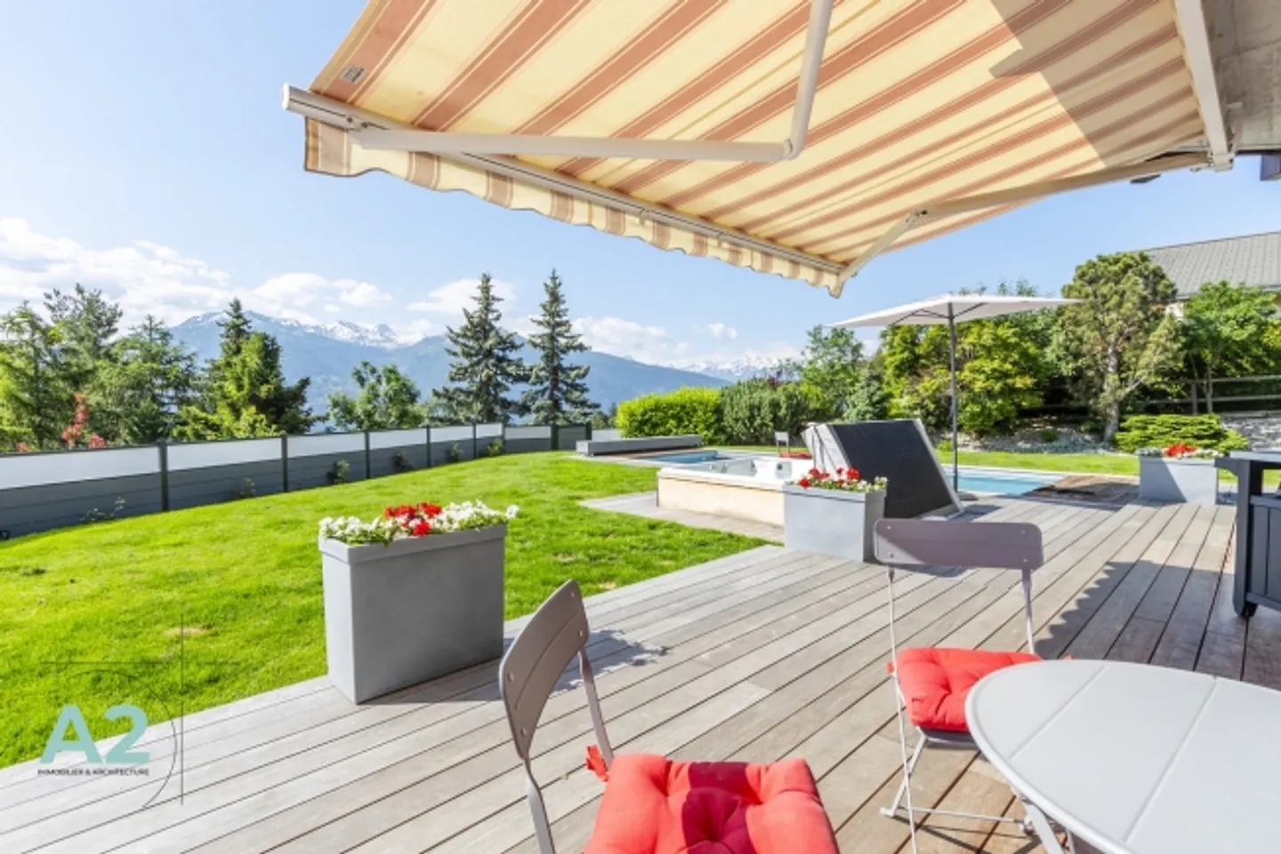 «LUXUSCHALET MIT 9 ZIMMERN, AUSSENPOOL UND JACUZZI» - Foto 16 von 20