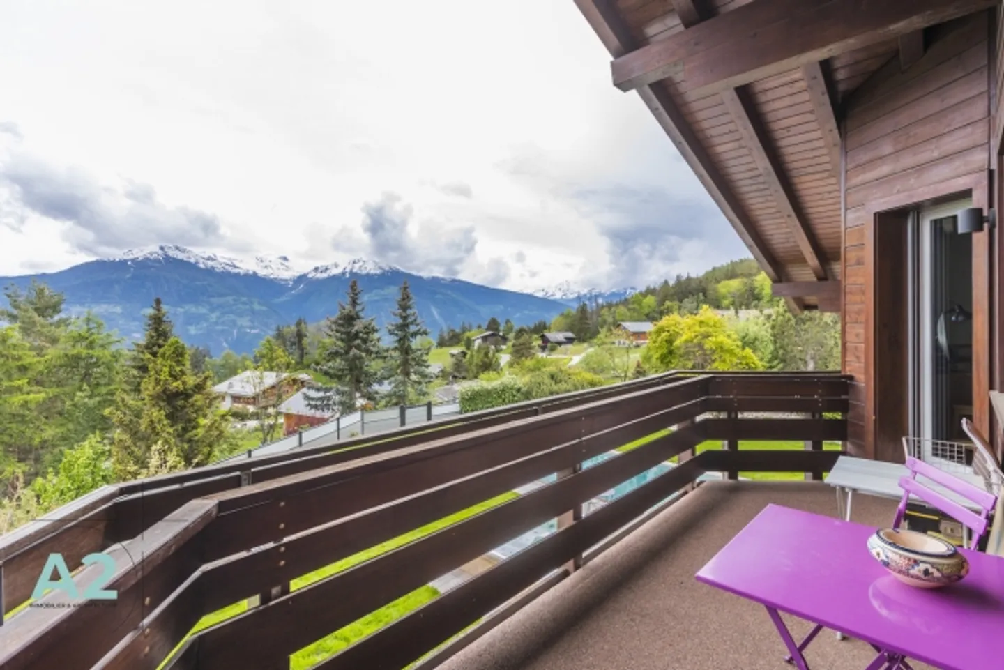 «LUXUSCHALET MIT 9 ZIMMERN, AUSSENPOOL UND JACUZZI» - Foto 14 von 20