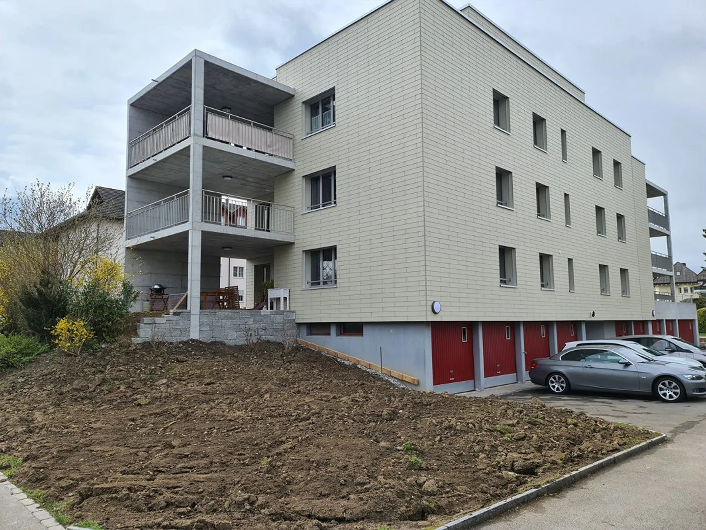 Modernes Apartment mit sonnigem Balkon - Foto 1 von 7