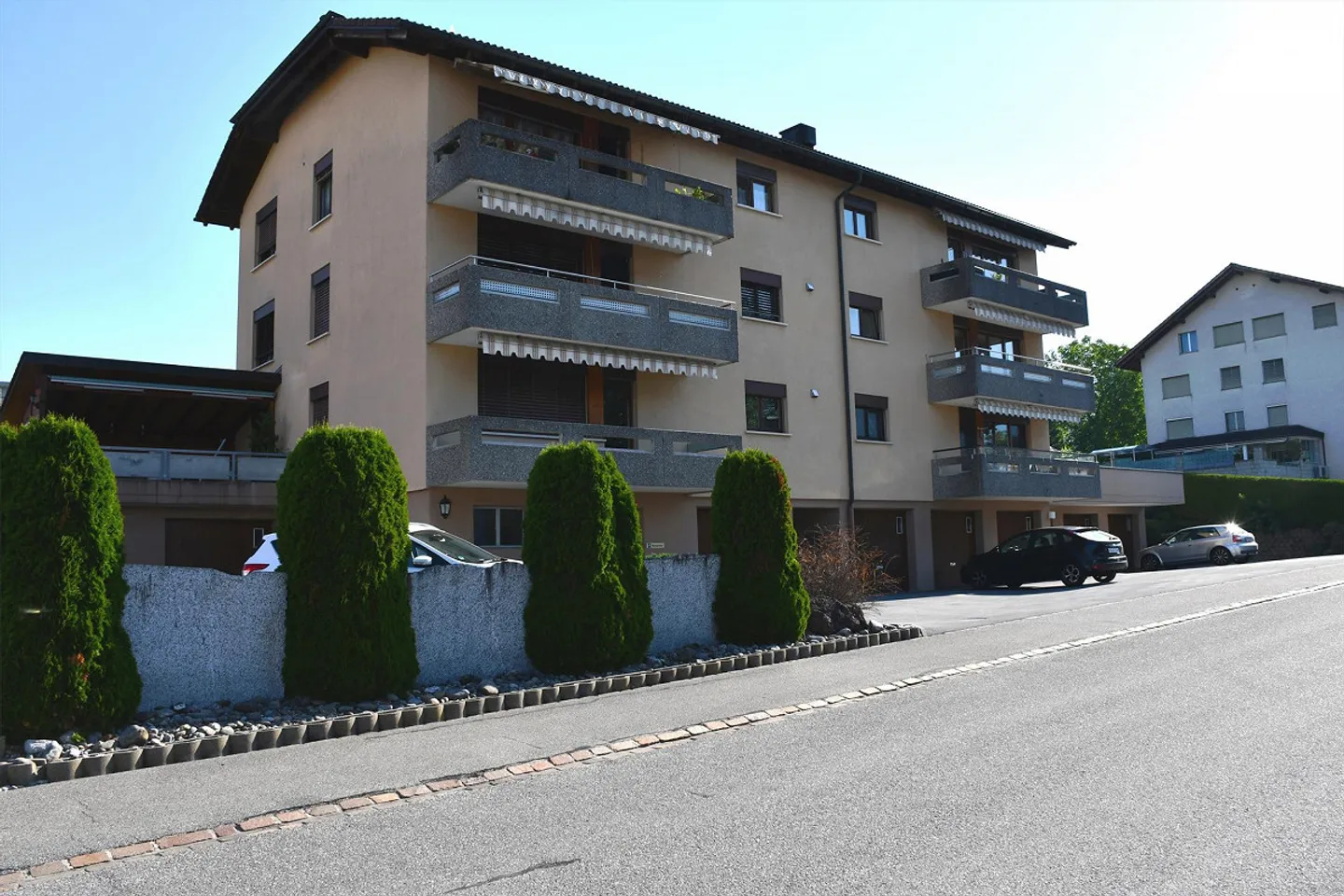 Ampio attico di 3,5 stanze con vista - Foto 1 di 8