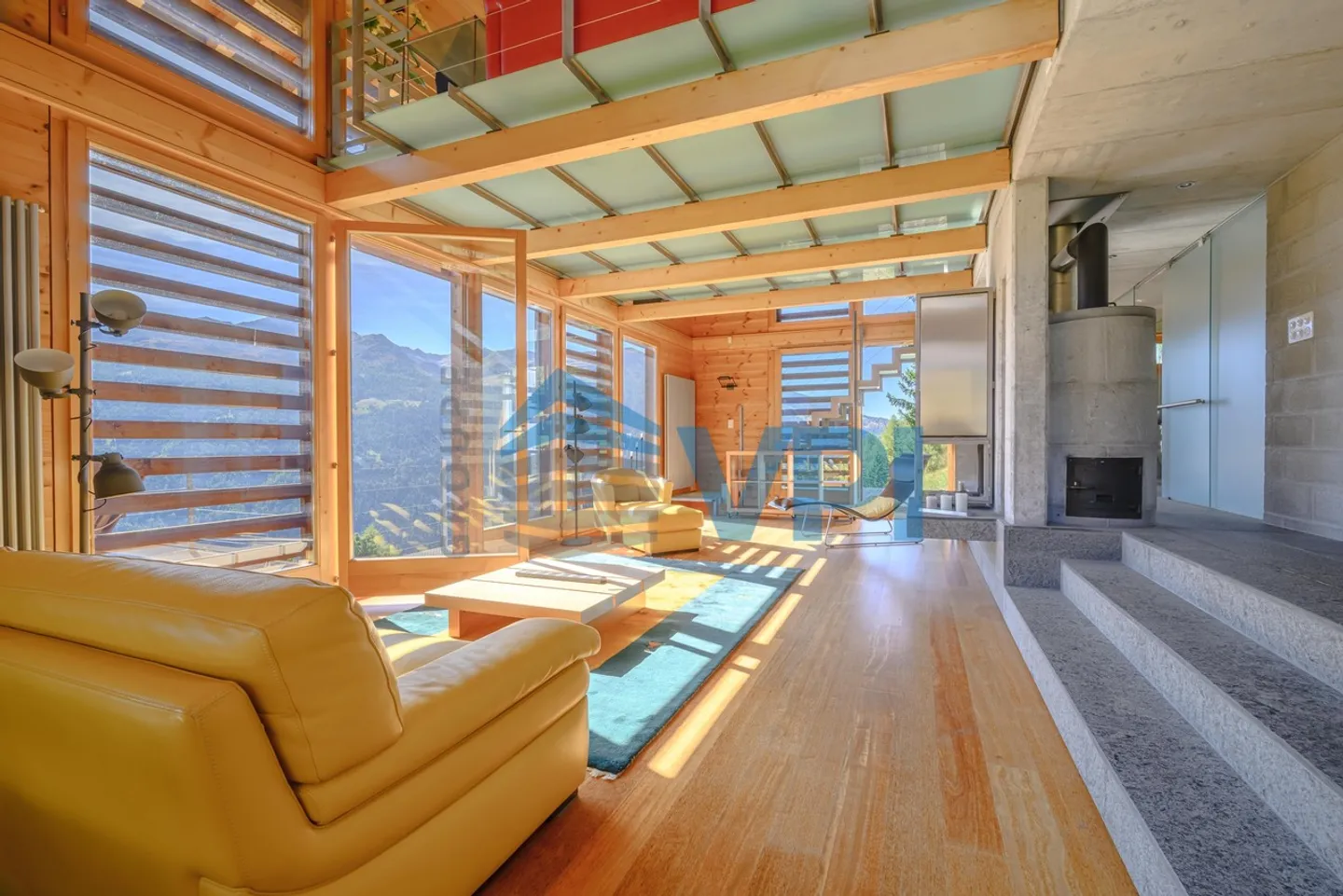 Atypical chalet with panoramic view in St-Luc - Photo 4 of 11