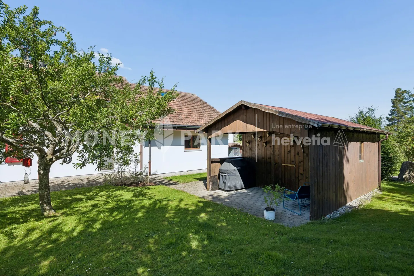 Maison familiale spacieuse avec jardin - Photo 11 sur 13