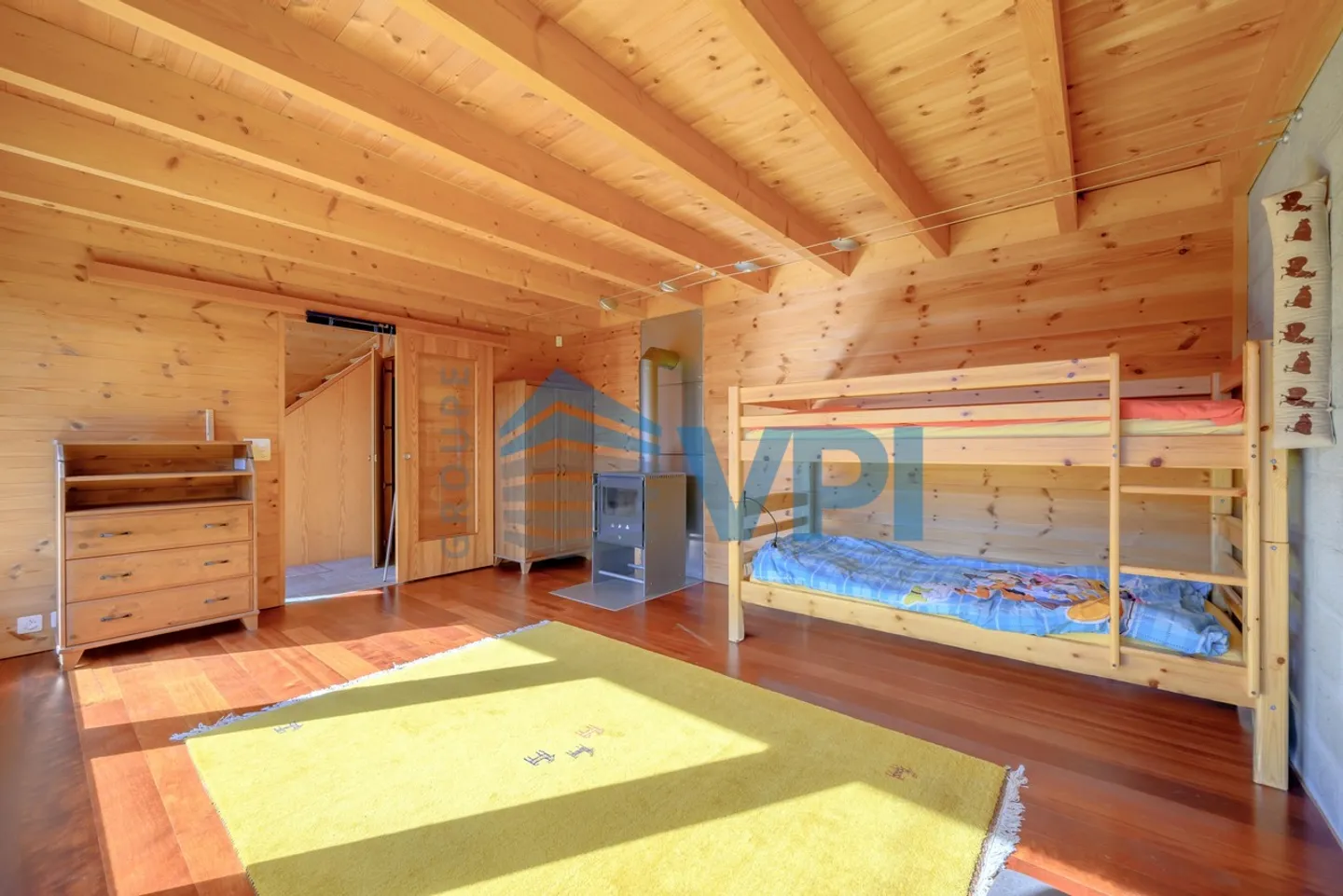 Atypical chalet with panoramic view in St-Luc - Photo 7 of 11