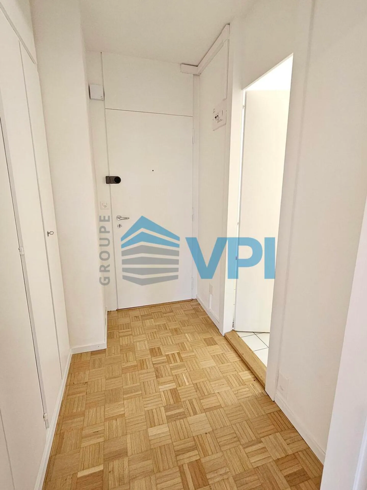 Spacious studio in the heart of Champel - Photo 5 of 5