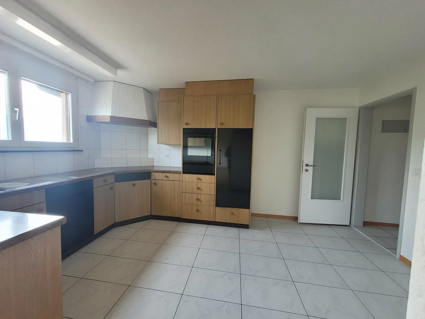 Ampio attico di 3,5 stanze con vista - Foto 4 di 8