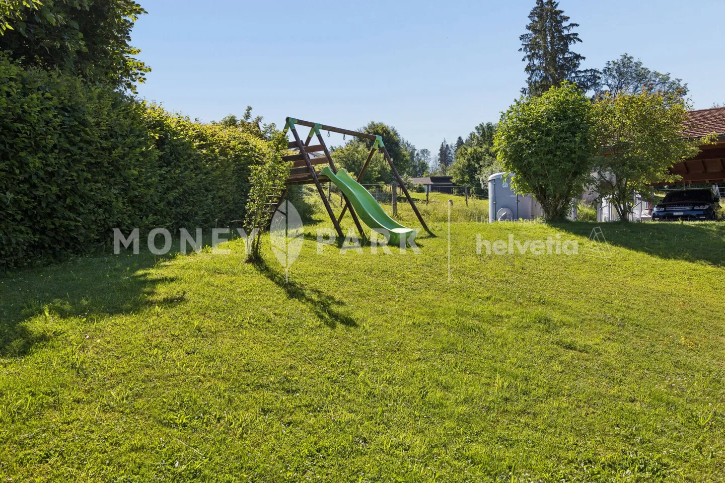 Maison familiale spacieuse avec jardin - Photo 12 sur 13