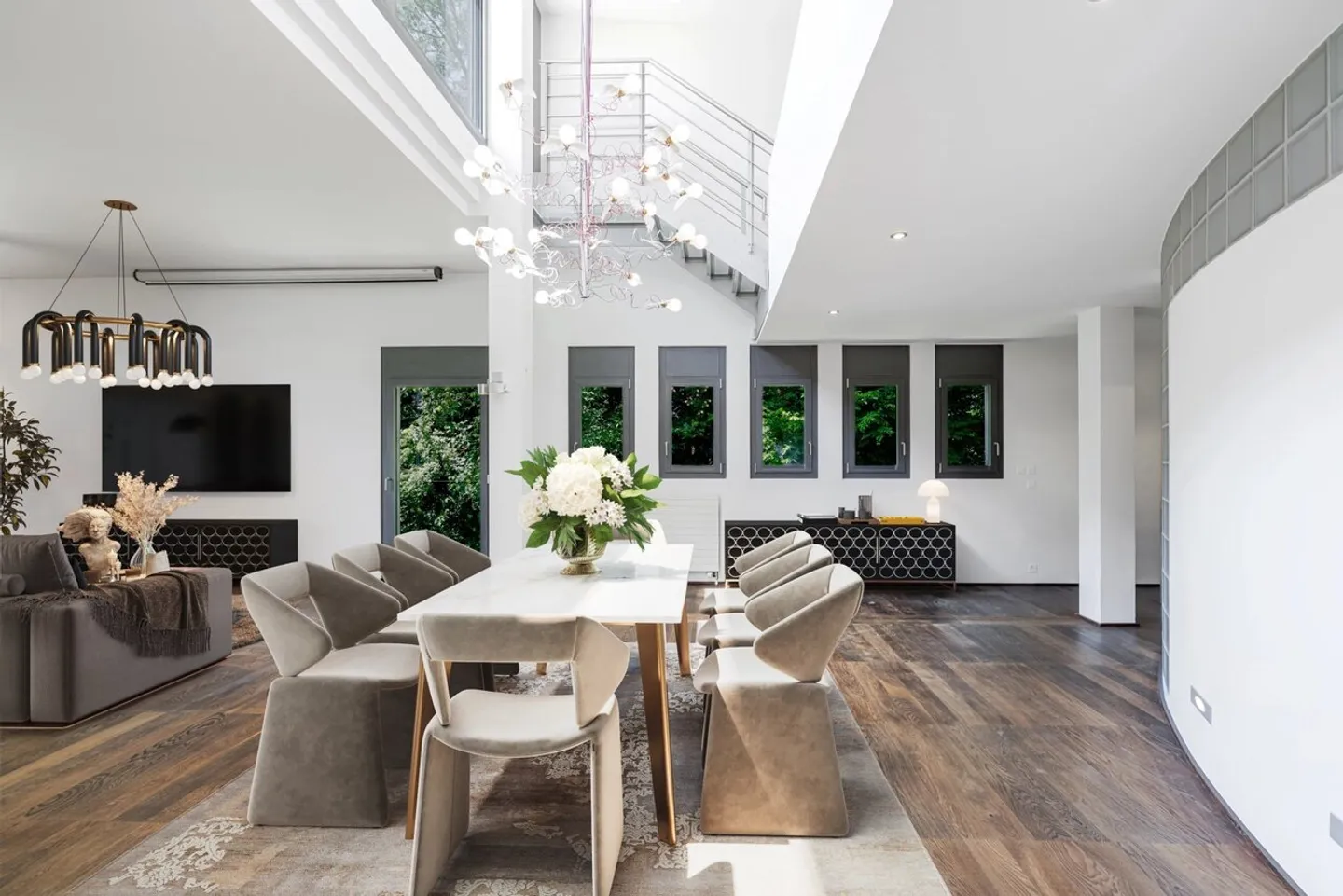 Appartamento di 338 m2 con 4 camere, Troinex - Foto 5 di 8