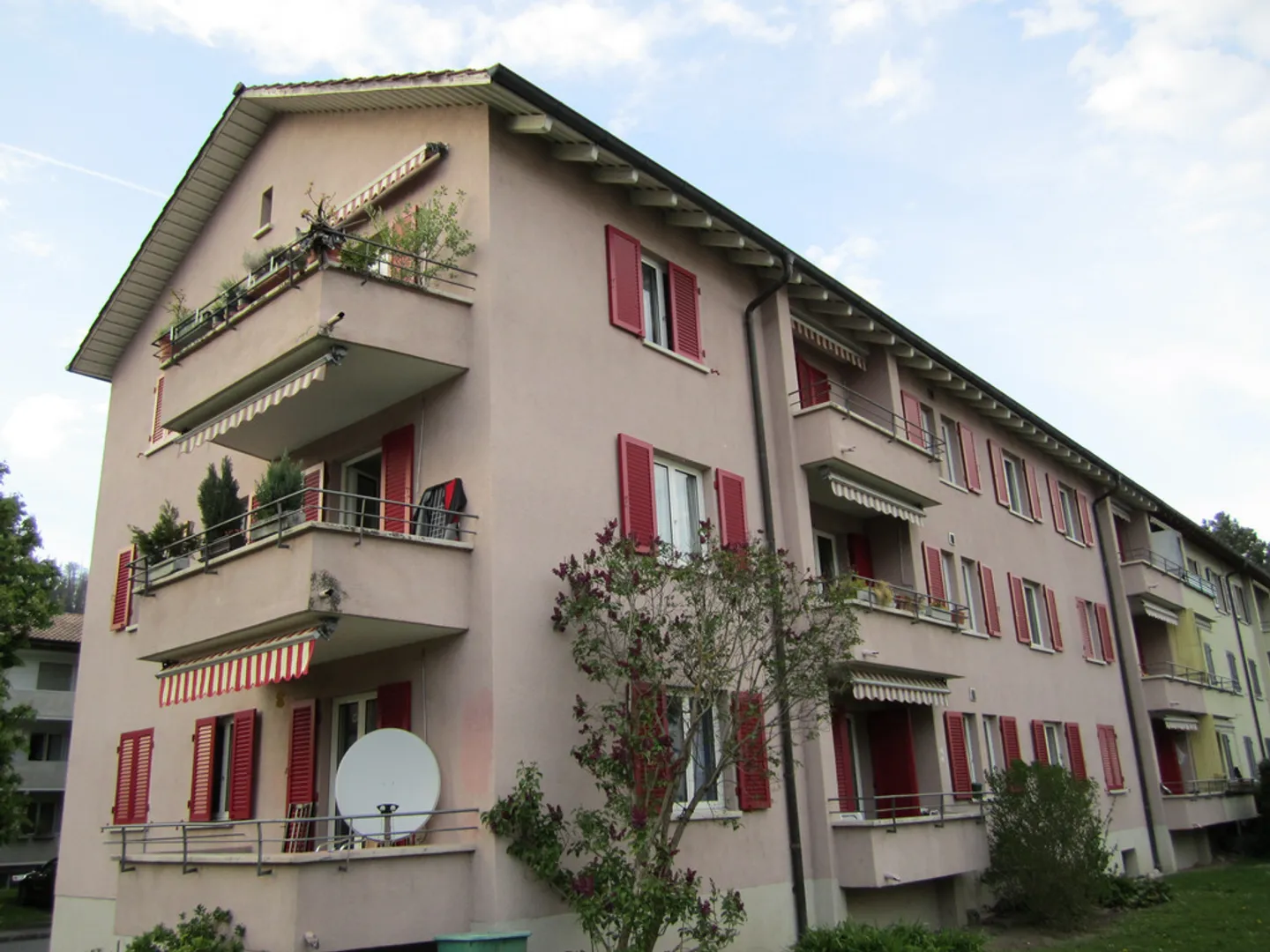 Quiet and centrally located old building apartment - Photo 1 of 6