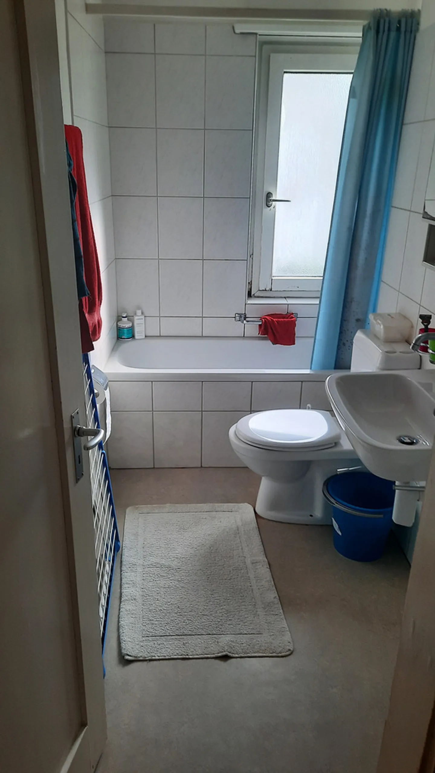 Quiet and centrally located old building apartment - Photo 5 of 6