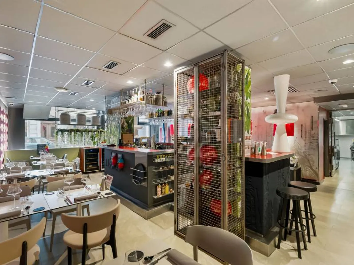 Restaurant à Genève, emplacement idéal - Photo 12 sur 12