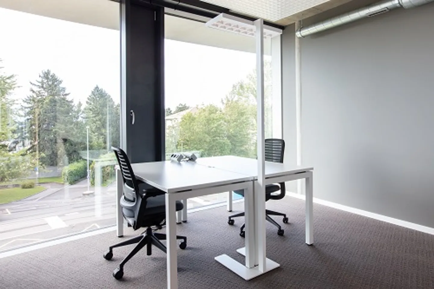 Spazio ufficio privato per 3 persone presso Regus Morges - Foto 3 di 7