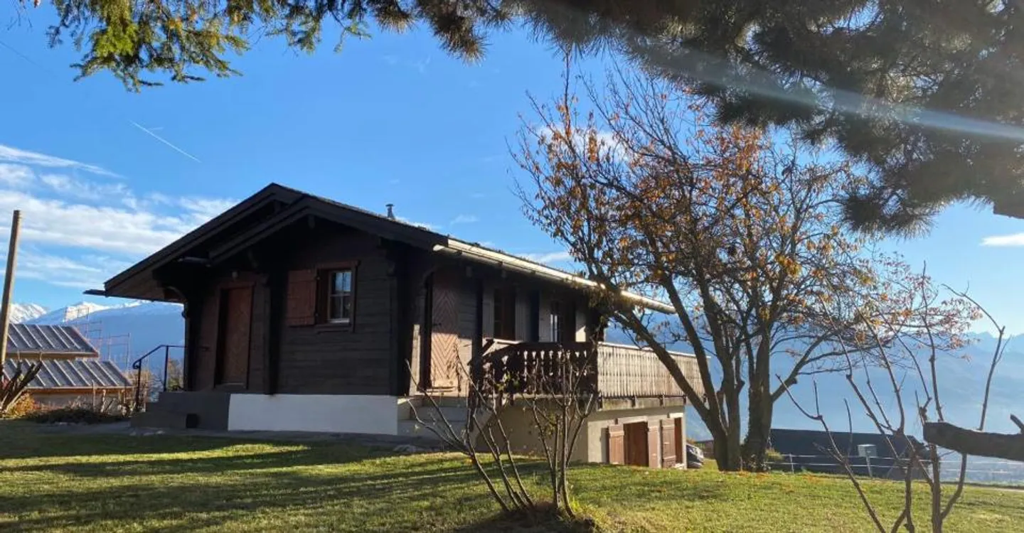 Charming Chalet in Arbaz - Photo 2 of 9