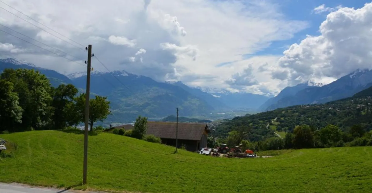 Charming Chalet in Arbaz - Photo 3 of 9