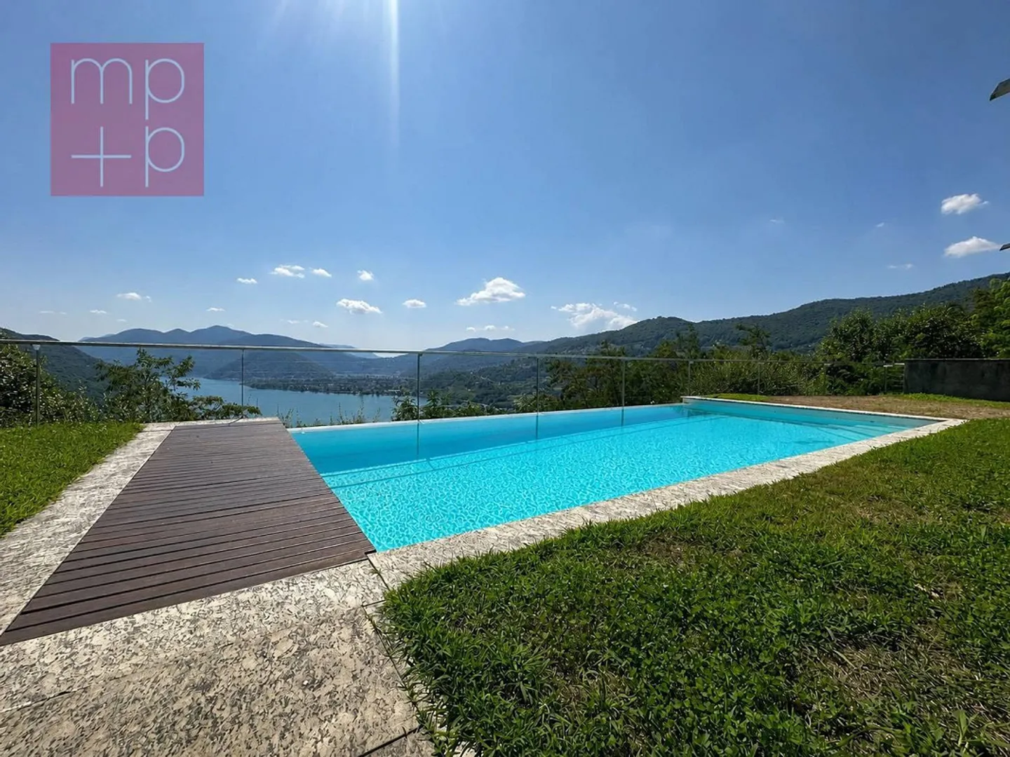 Villa - Muzzano - Photo 1 of 8
