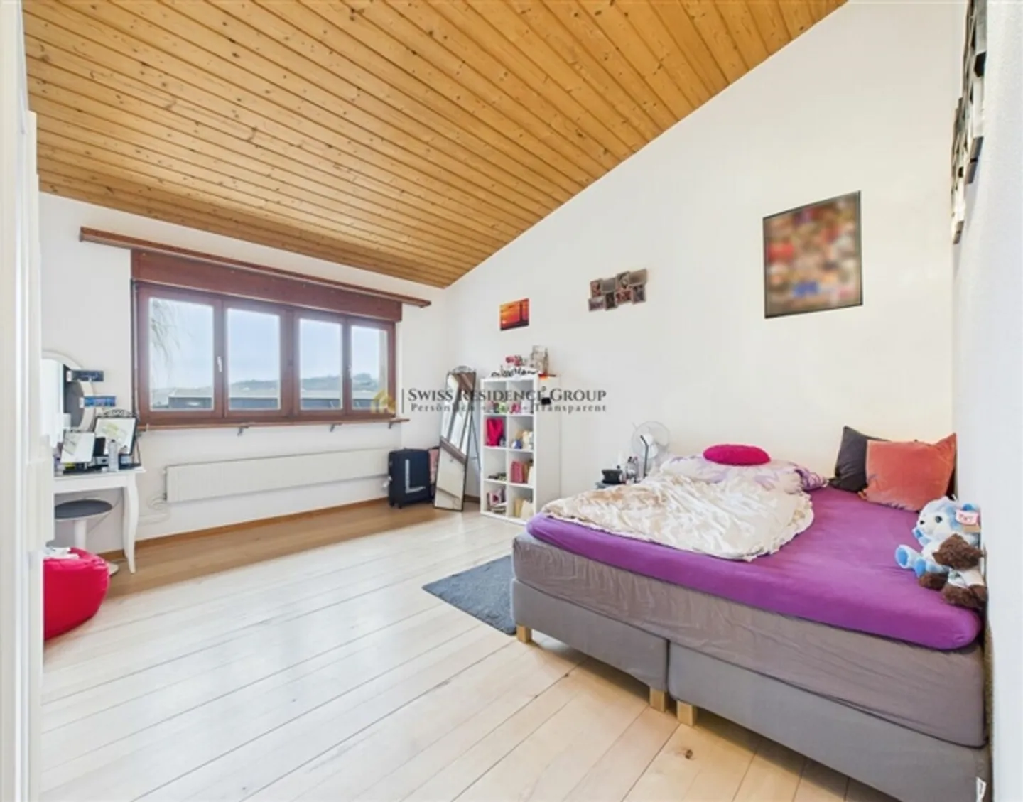 «Wohnen wie im eigenen Haus- mit Cheminée, Gartenparadies & Pool» - Foto 9 von 14