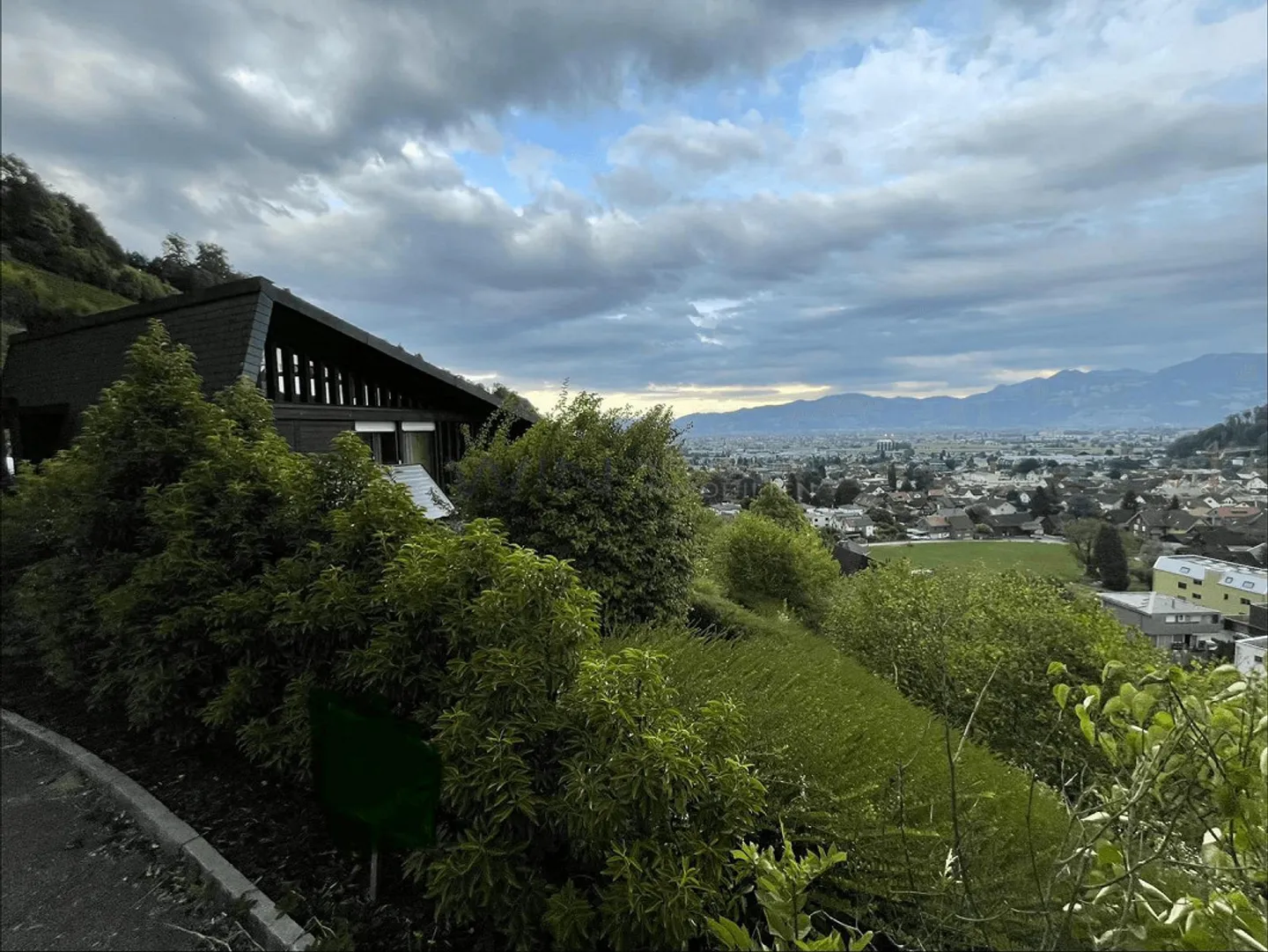 Casa indipendente con vista mozzafiato - Foto 2 di 13