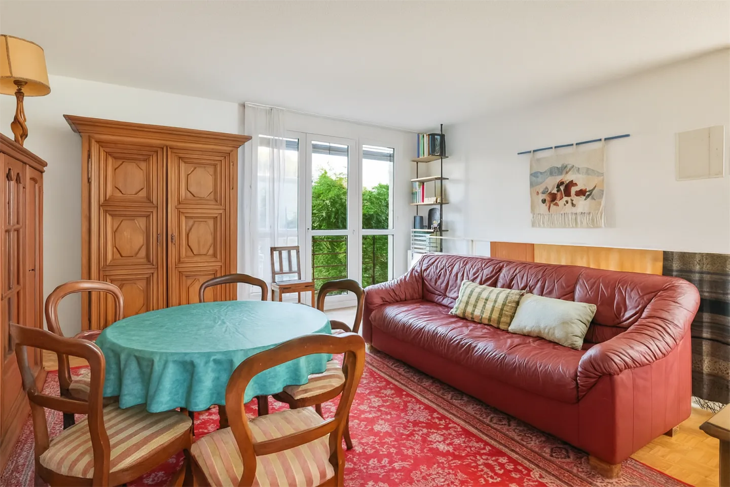 À vendre - Appartement 5 pièces sur 2 niveaux avec jardin à Thônex - Photo 2 sur 11