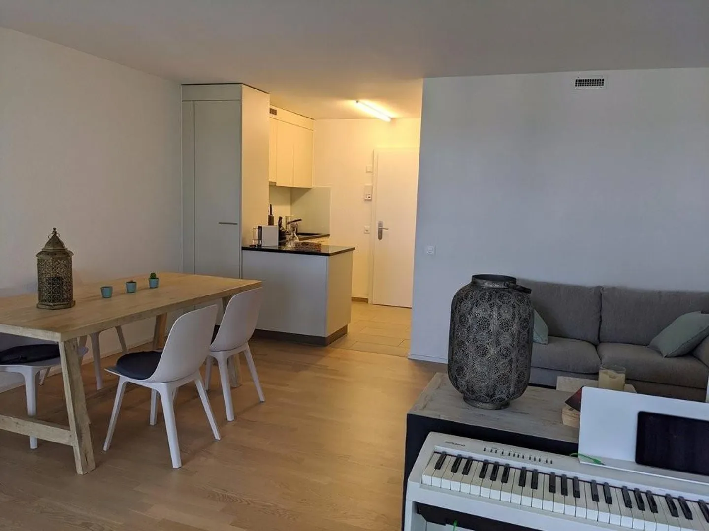 Appartement moderne de 1,5 pièce à louer dans la verdure - Photo 3 sur 6