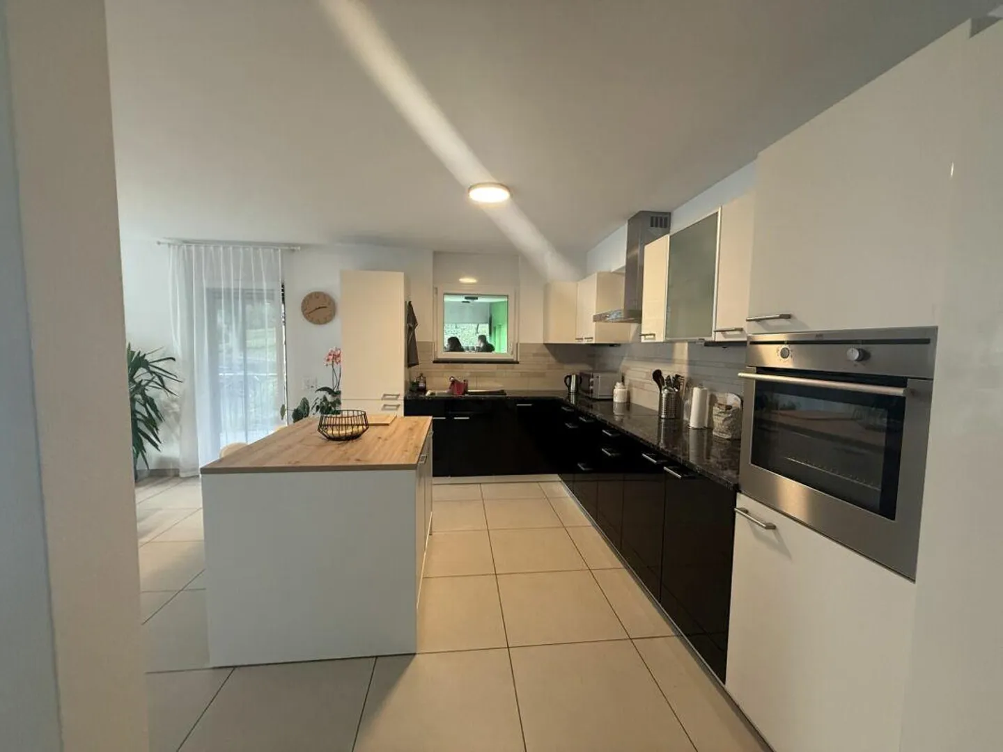 Modern Semi-Detached House in Gorduno - Photo 2 of 11